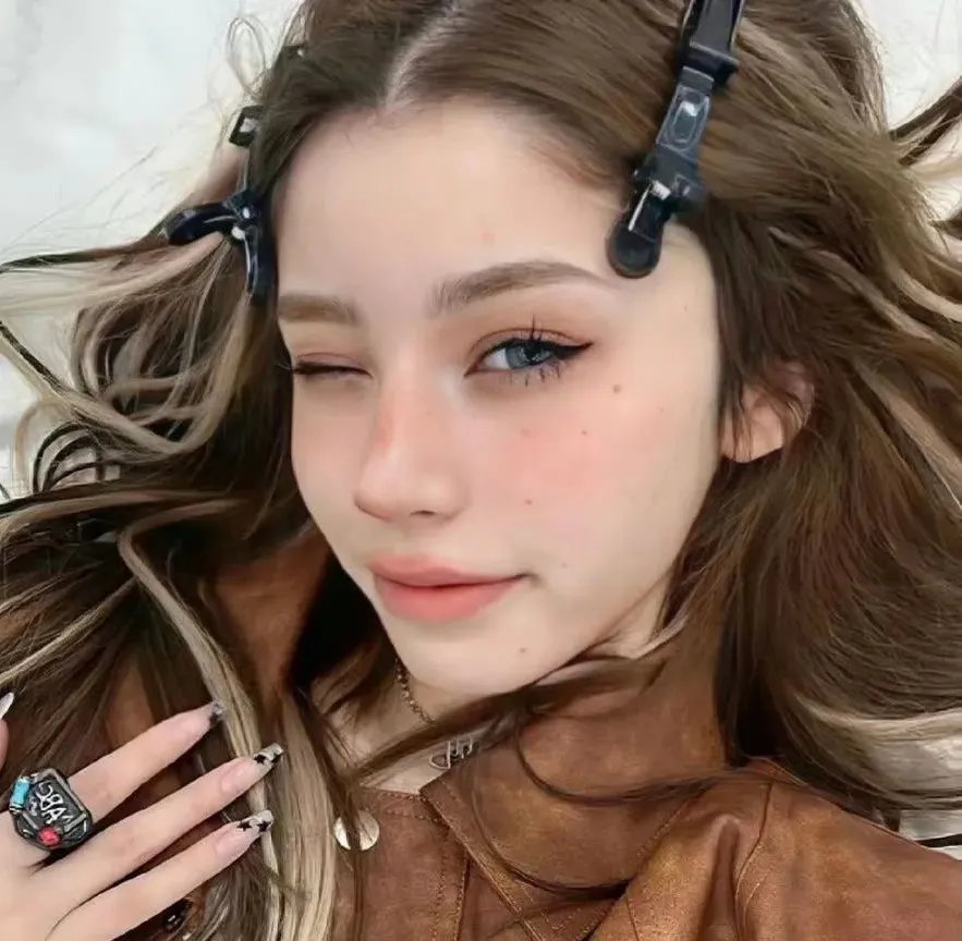 八年